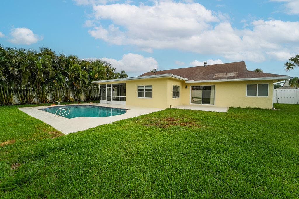 433 SW 27th Avenue, Delray Beach, FL 33445 — photo 15 of 51