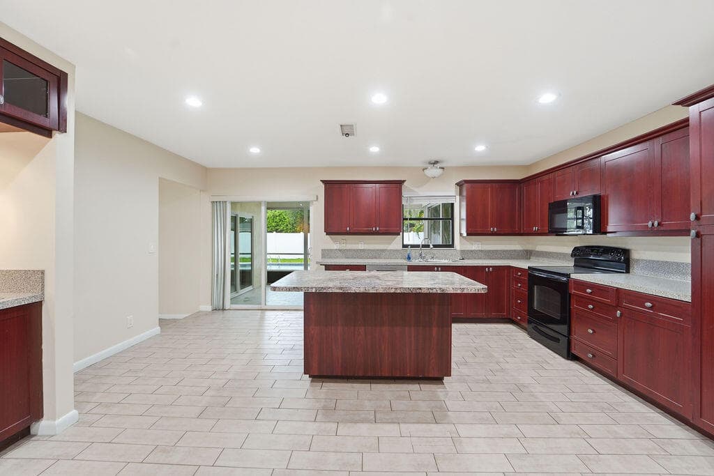 433 SW 27th Avenue, Delray Beach, FL 33445 — photo 32 of 51