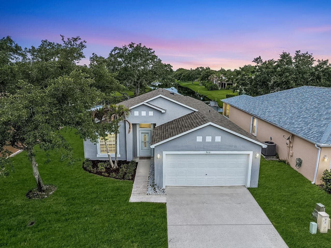 966 E 13th Square, Vero Beach, FL 32960 — photo