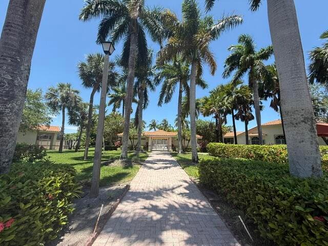 692 W Palm Aire Drive, Pompano Beach, FL 33069 — photo 49 of 55