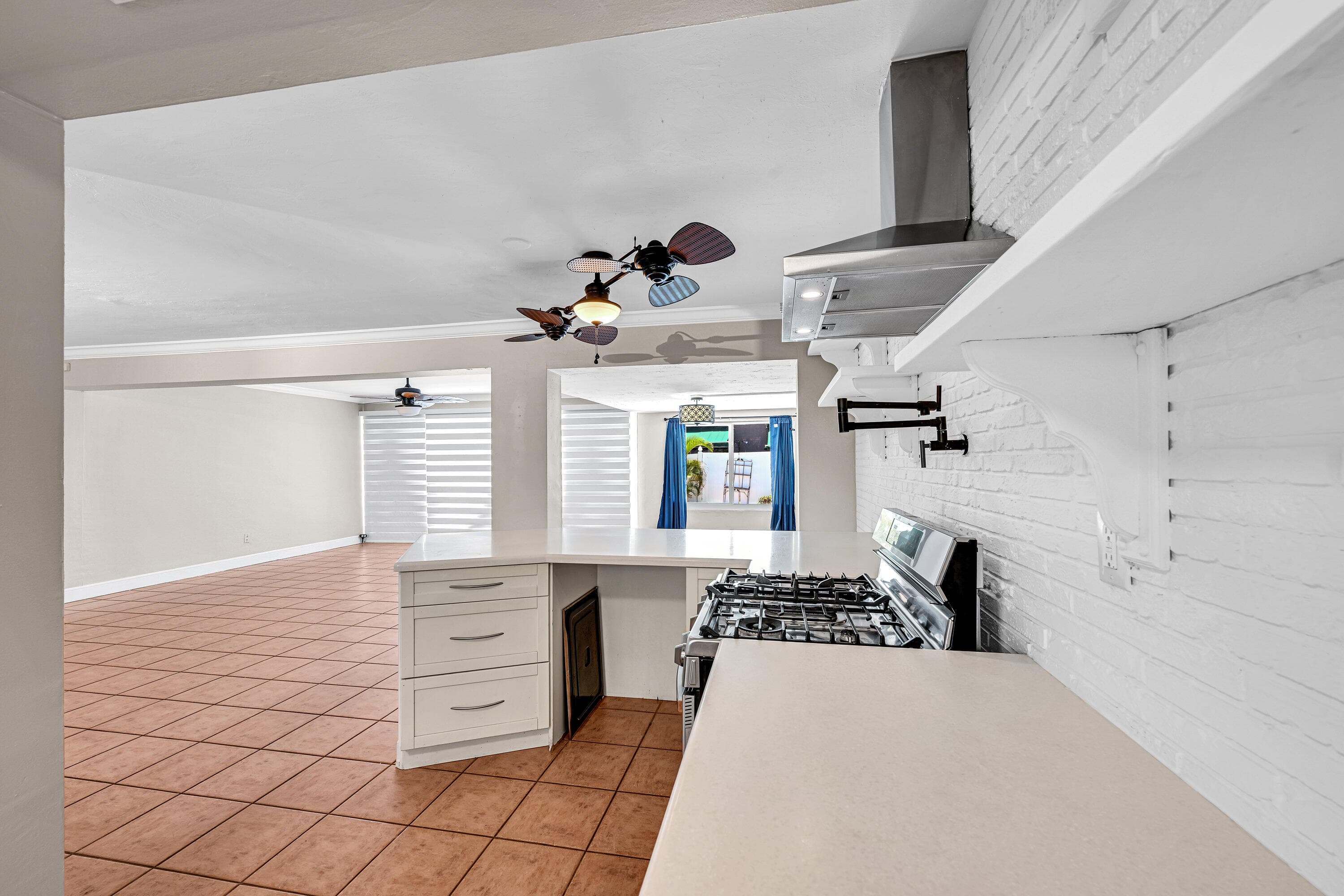 901 SE 12th Avenue, Deerfield Beach, FL 33441 — photo 21 of 44