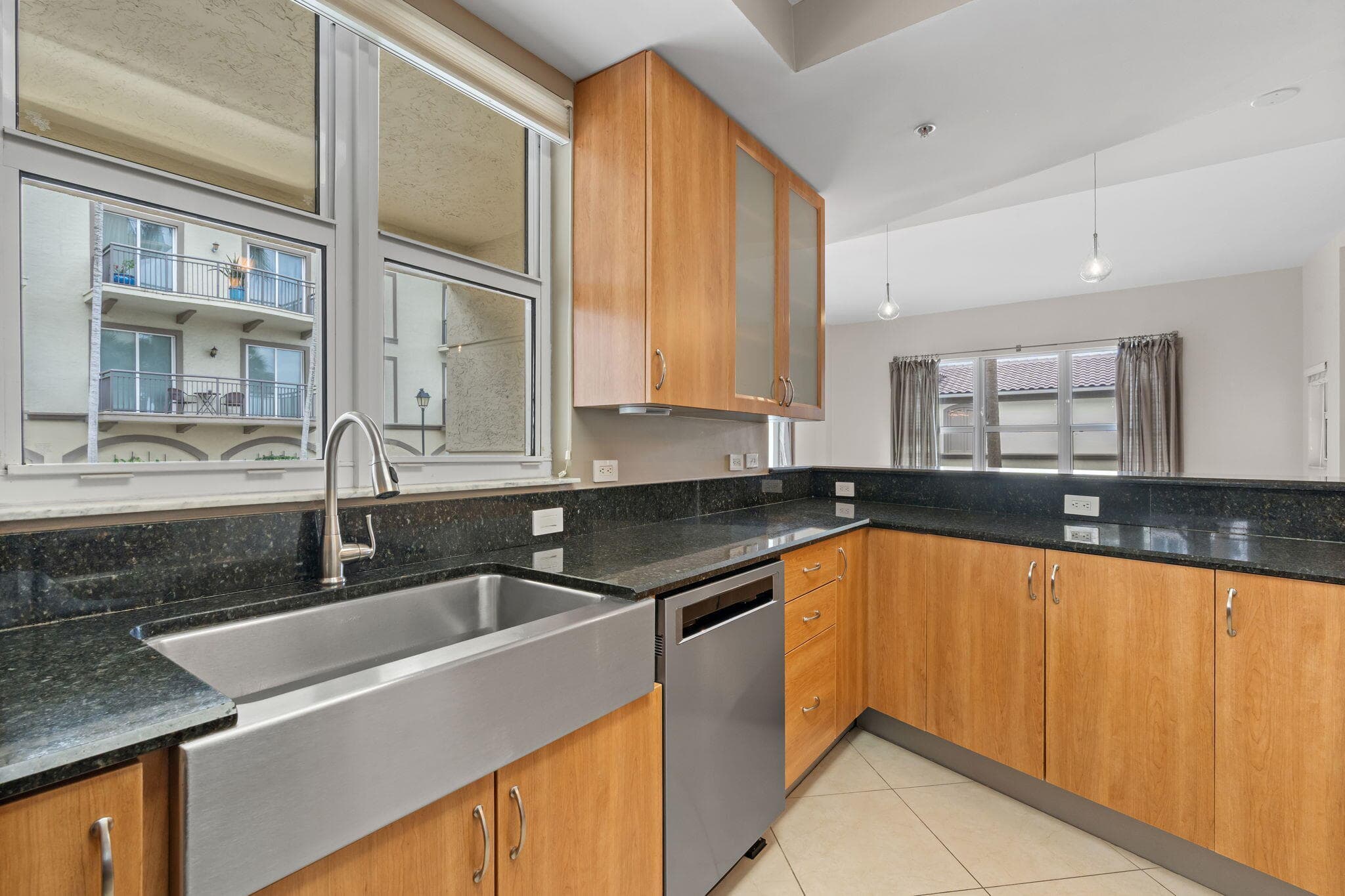 2617 NE 14th Avenue 109, Wilton Manors, FL 33334 — photo 14 of 52