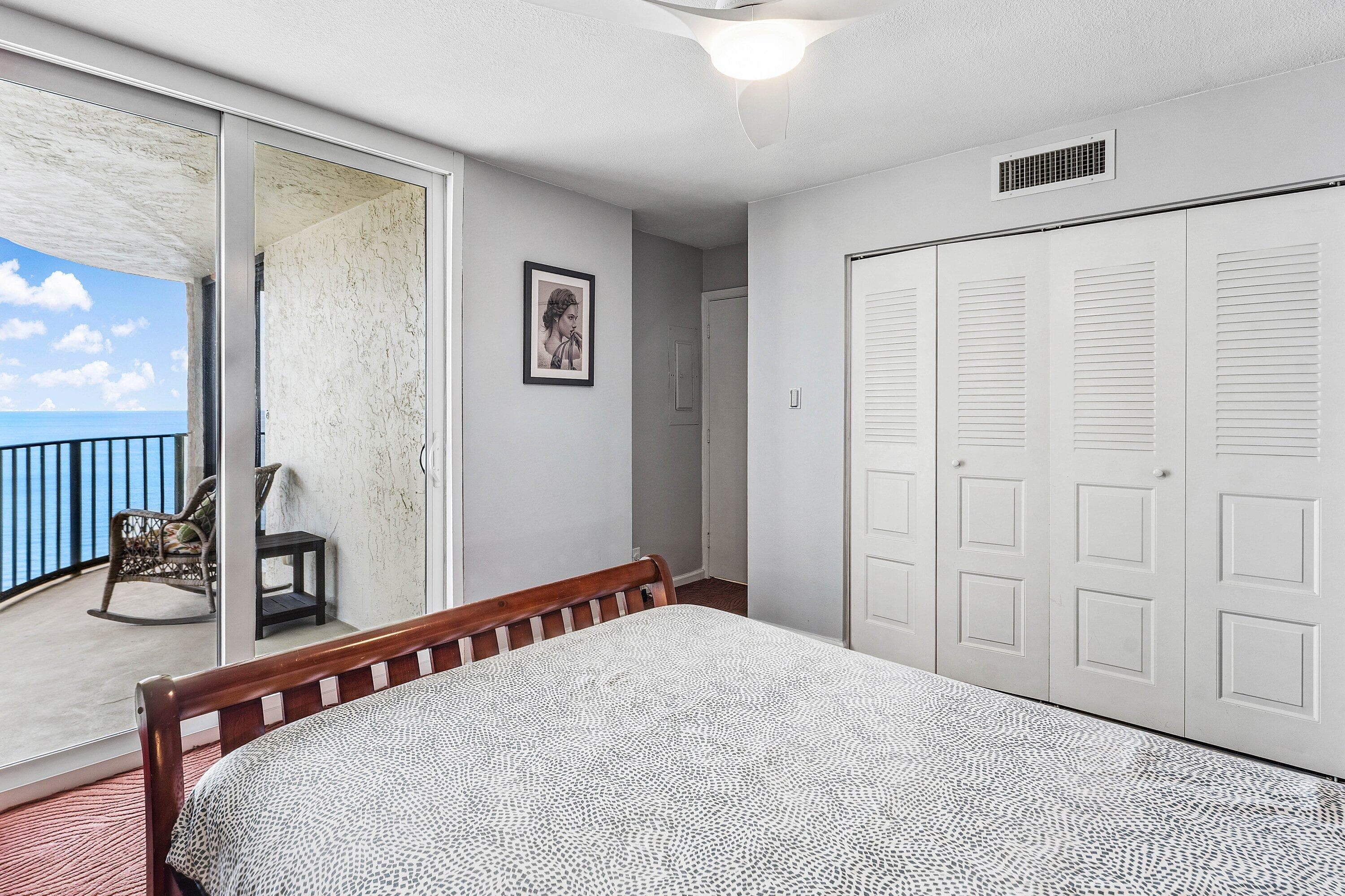 5420 N Ocean Drive, West Palm Beach, FL 33404 — photo 22 of 49