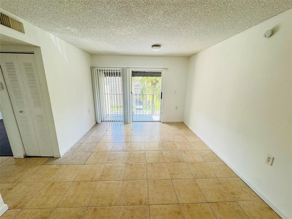 1068 N Benoist Farms Road 302, West Palm Beach, FL 33411 — photo 2 of 13