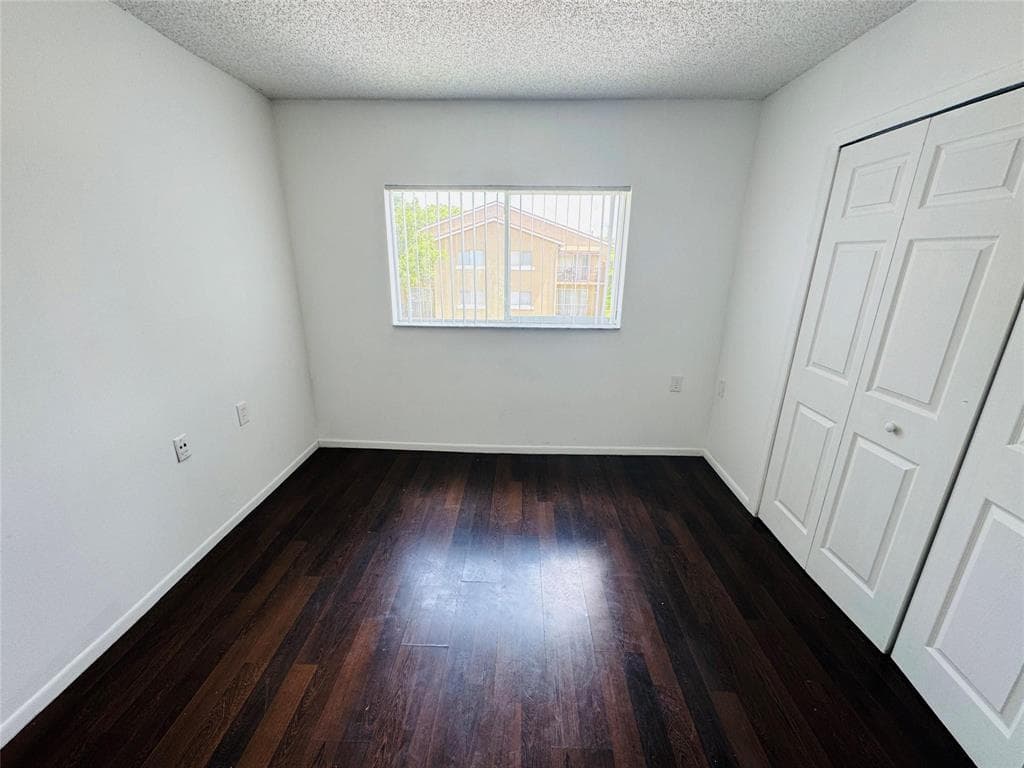 1068 N Benoist Farms Road 302, West Palm Beach, FL 33411 — photo 5 of 13