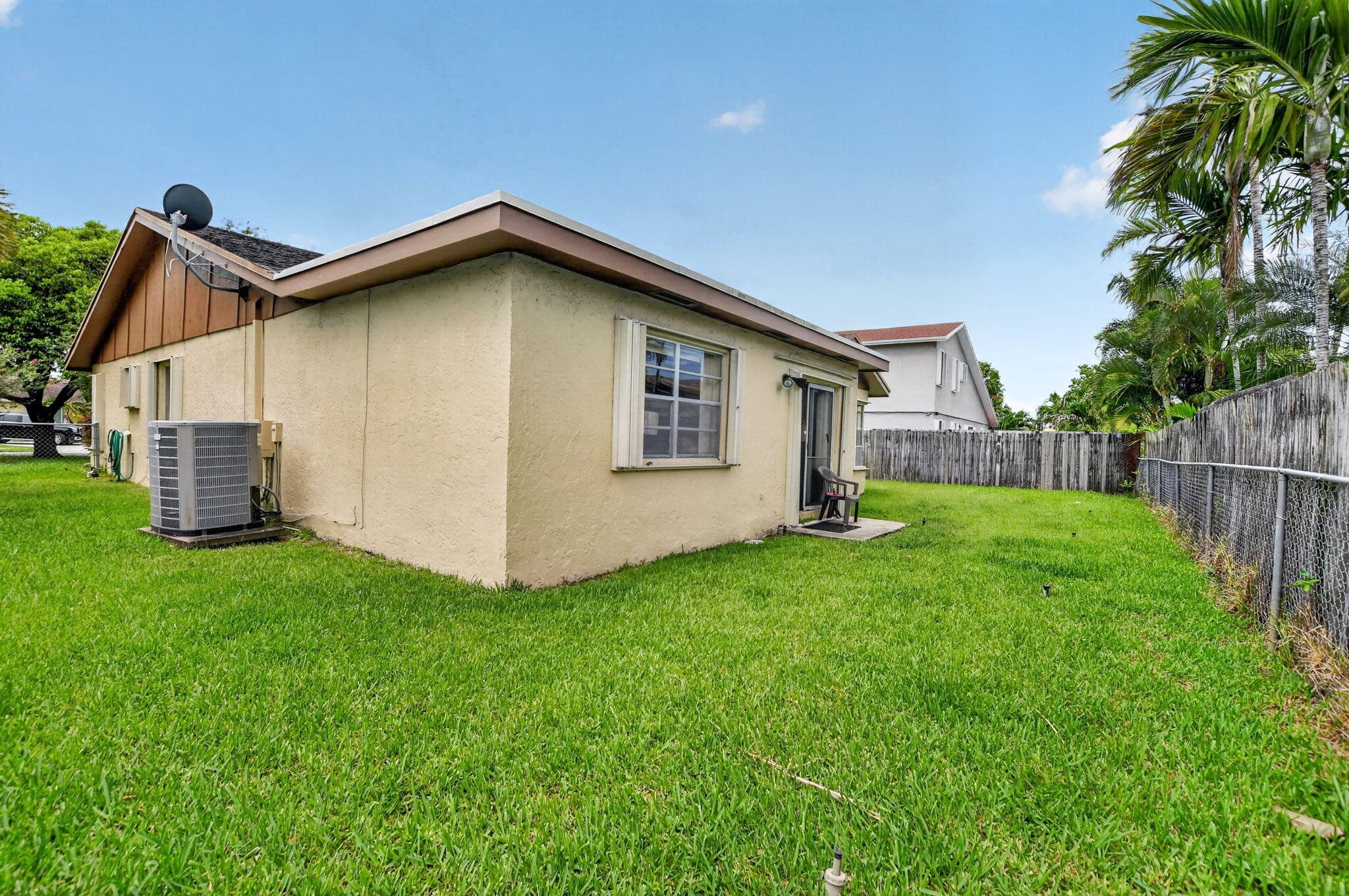 3857 NW 1st Place, Deerfield Beach, FL 33442 — photo 32 of 39