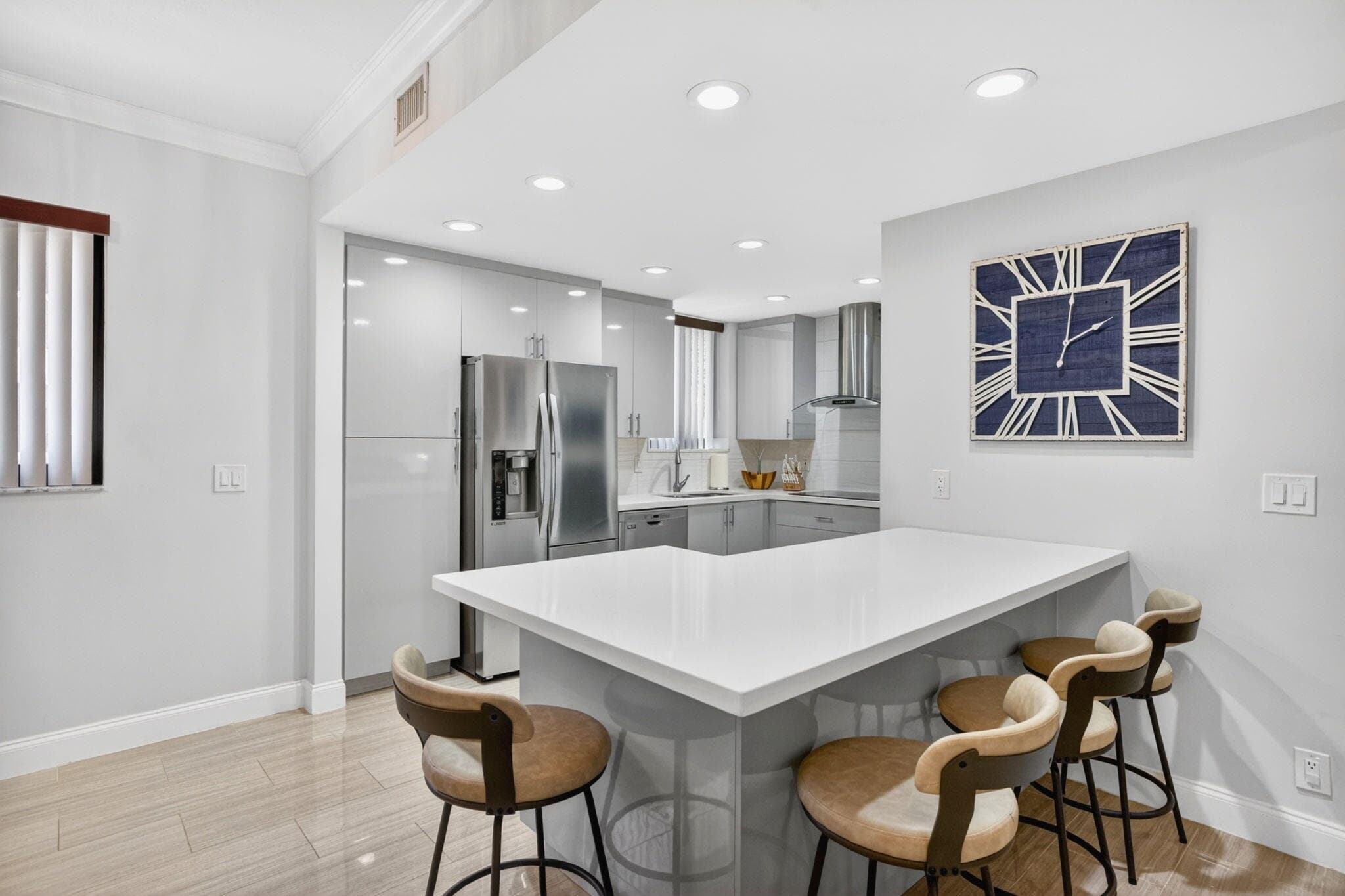 1401 NE 9th Street 10, Fort Lauderdale, FL 33304 — photo 3 of 36