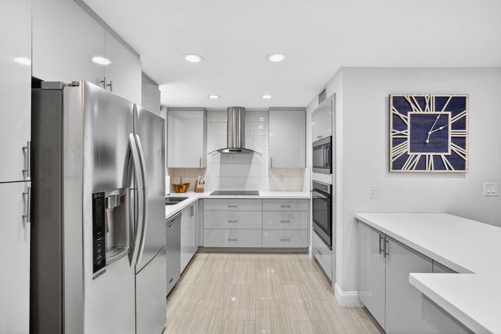1401 NE 9th Street 10, Fort Lauderdale, FL 33304 — photo 4 of 36