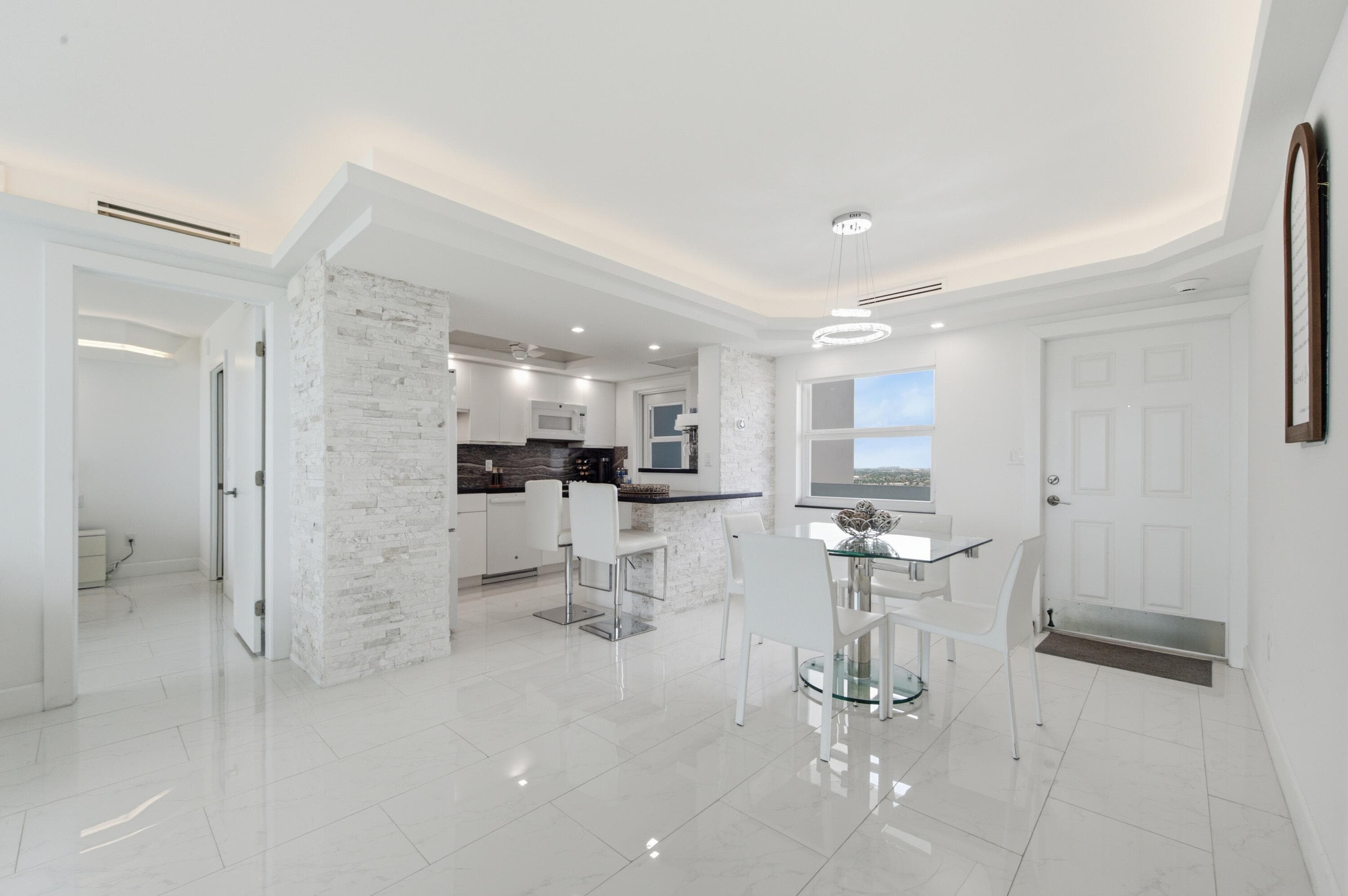 333 NE 21st Avenue 1422, Deerfield Beach, FL 33441 — photo 4 of 51