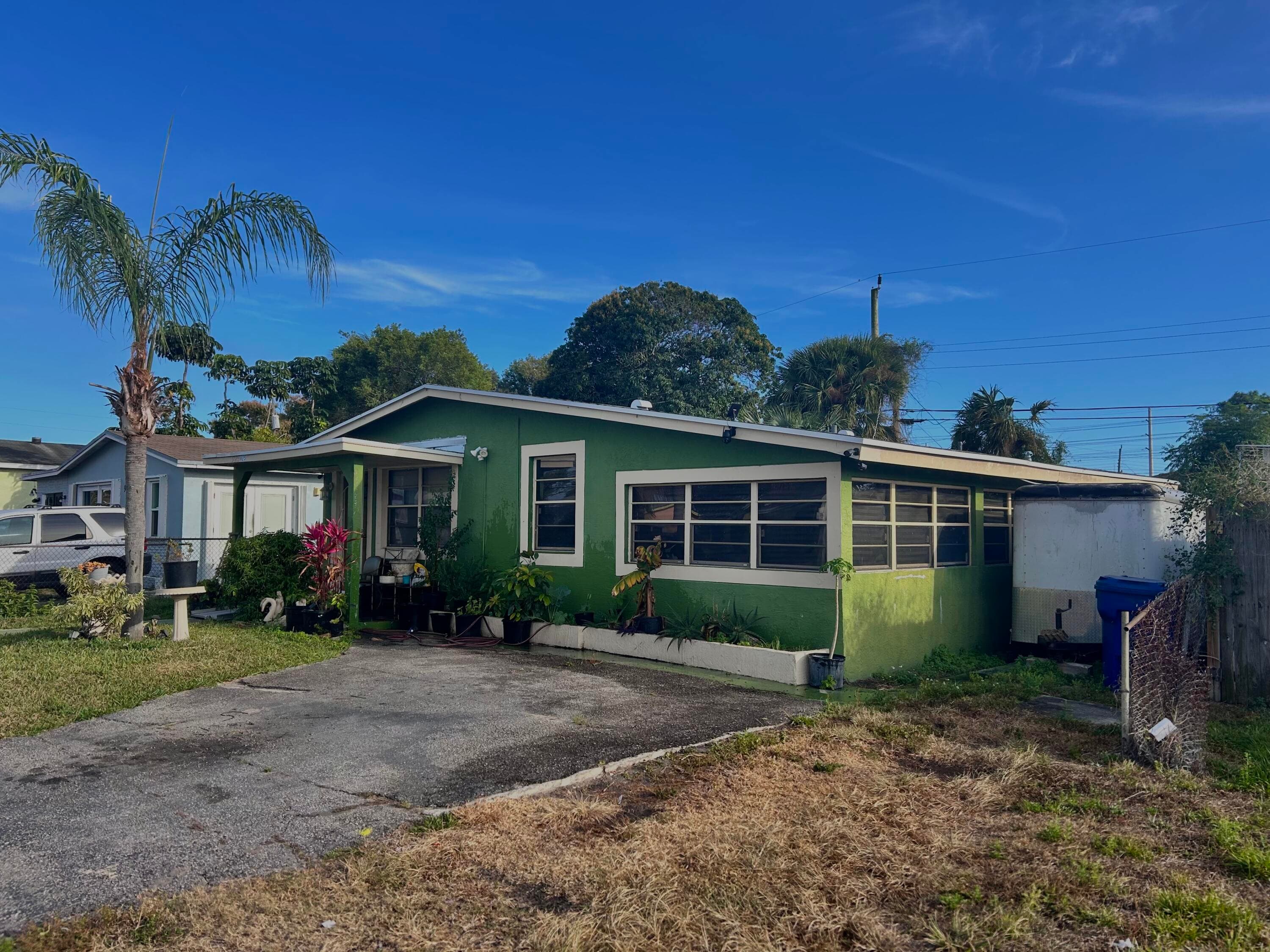 925 W 3rd Street, Riviera Beach, FL 33404 — photo 3 of 18