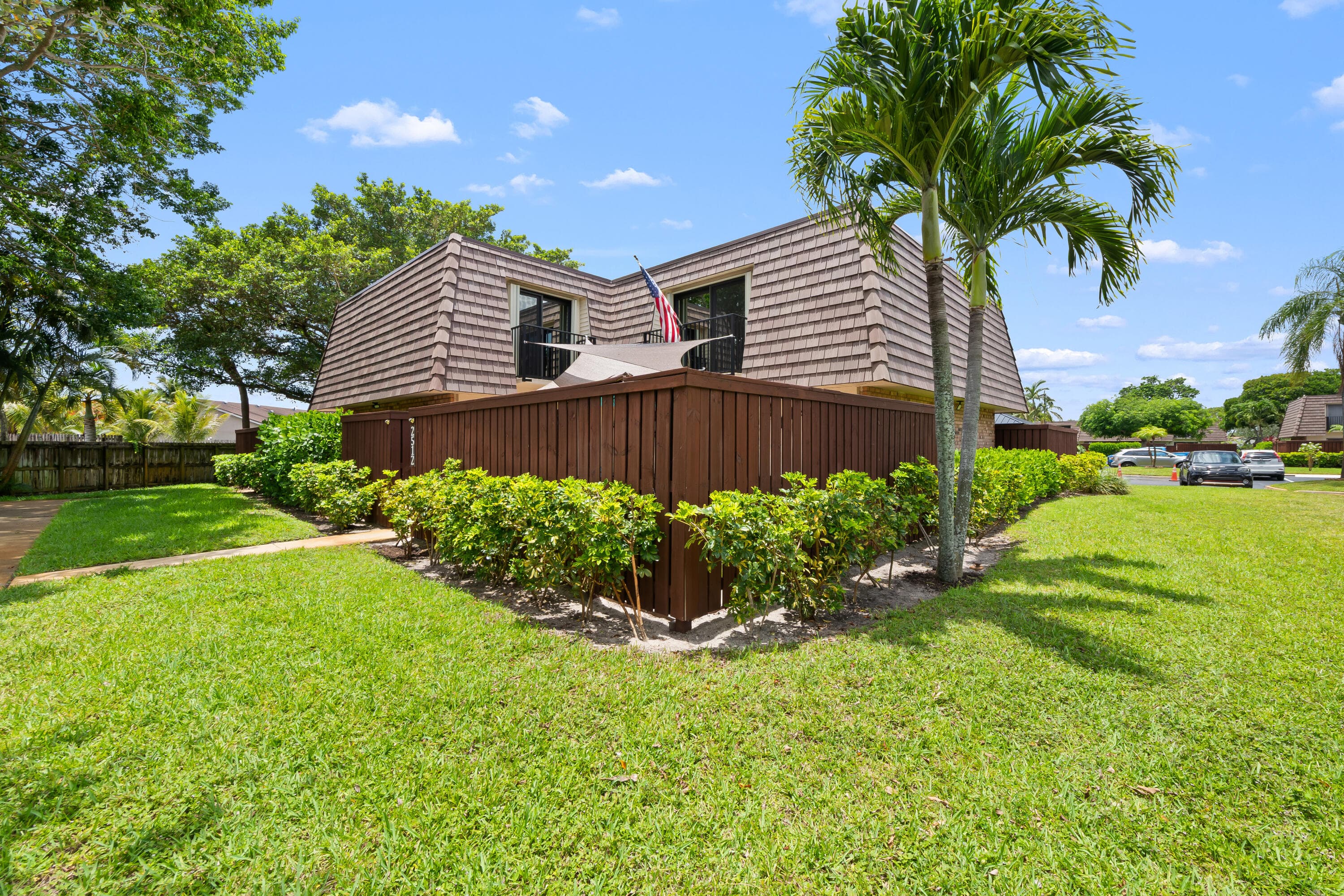2512 SW 15th Street, Deerfield Beach, FL 33442 — photo 2 of 29