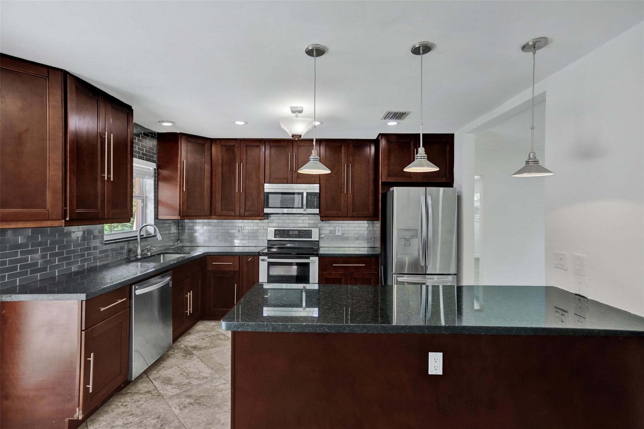 30 NE 139th Street, Miami, FL 33161 — photo 18 of 71