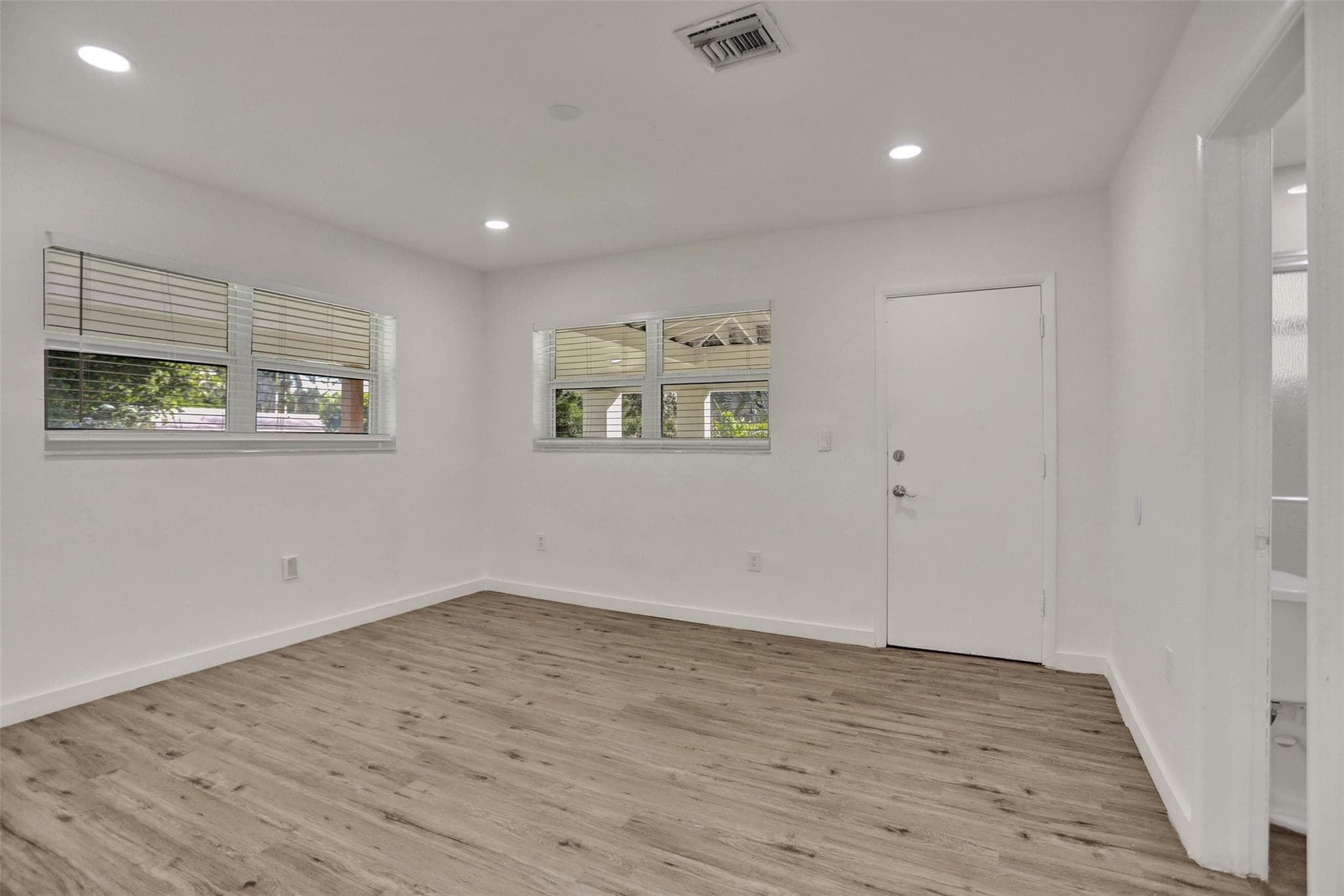 30 NE 139th Street, Miami, FL 33161 — photo 23 of 71