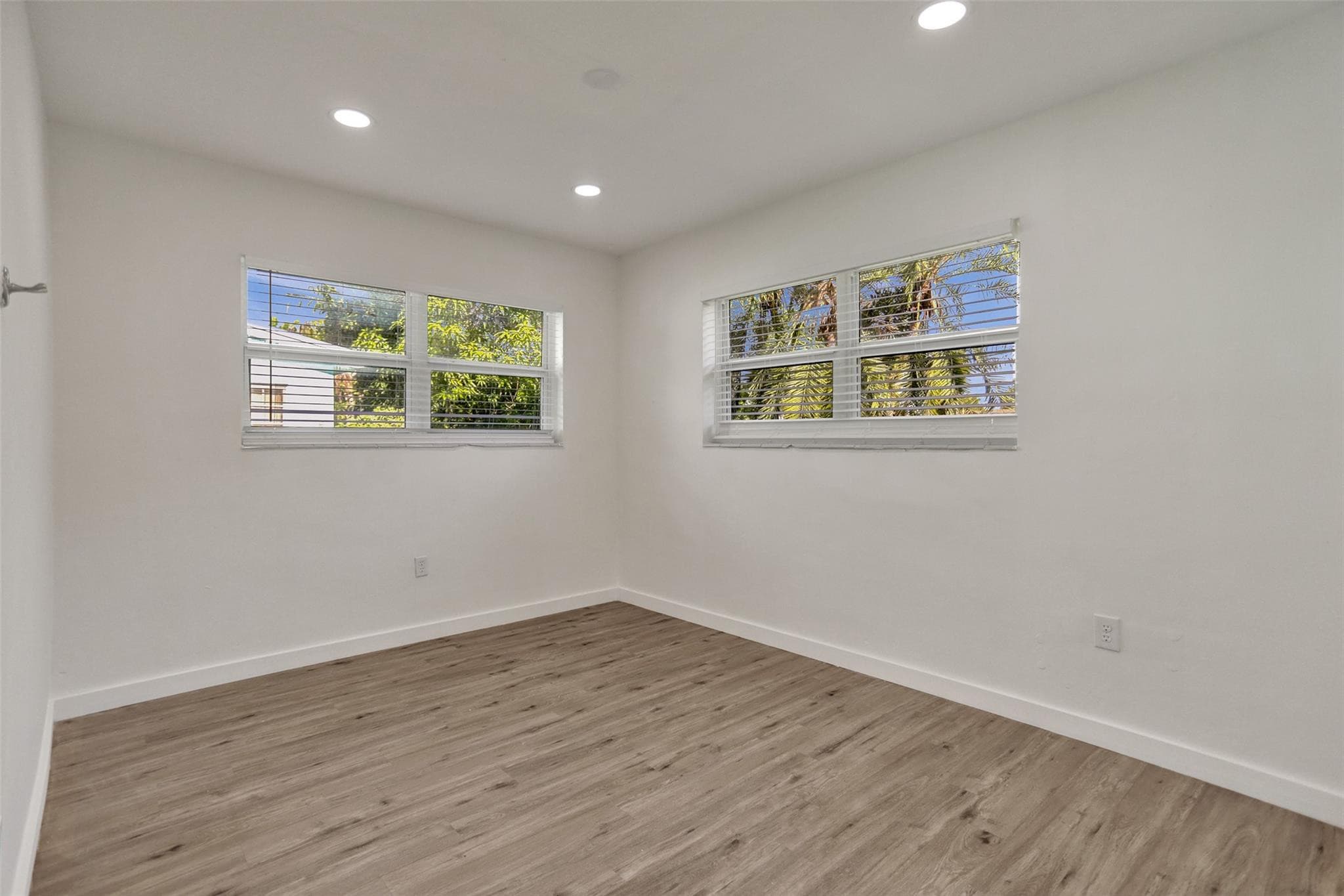 30 NE 139th Street, Miami, FL 33161 — photo 36 of 71