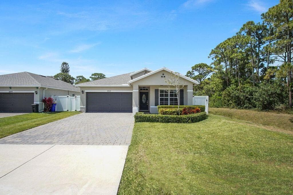 3909 SE Lee Street, Stuart, FL 34997 — photo 2 of 19