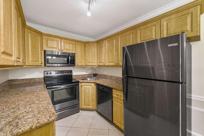 2733 SW Matheson Avenue 115-a2, Palm City, FL 34990 — photo 11 of 35