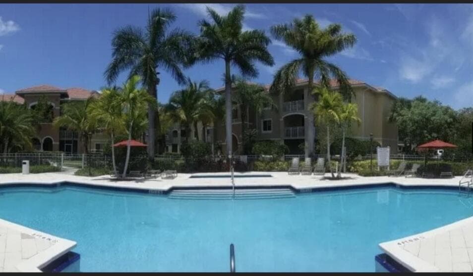 6533 Emerald Dunes Drive 304, West Palm Beach, FL 33411 — photo 5 of 31