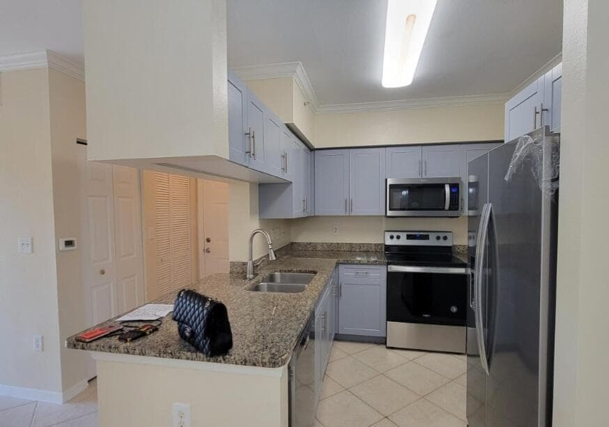 6533 Emerald Dunes Drive 304, West Palm Beach, FL 33411 — photo 22 of 31