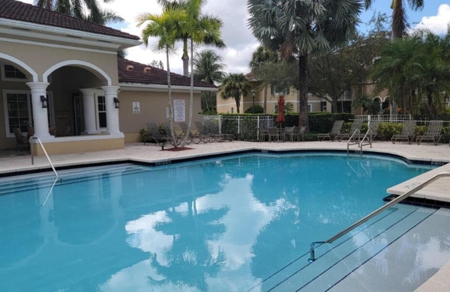 6533 Emerald Dunes Drive 304, West Palm Beach, FL 33411 — photo 25 of 31