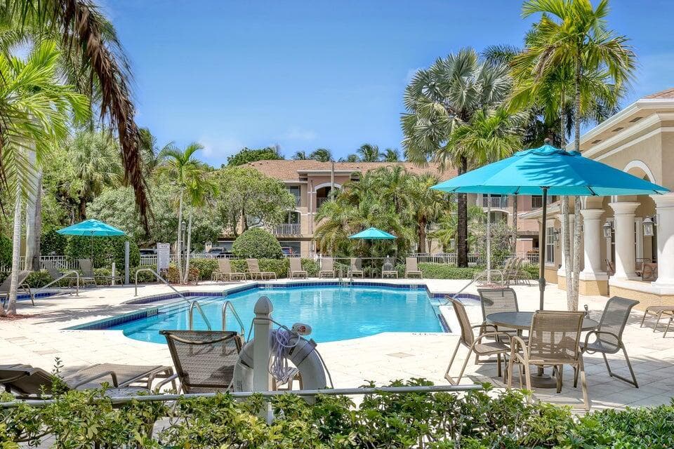 6533 Emerald Dunes Drive 304, West Palm Beach, FL 33411 — photo 27 of 31