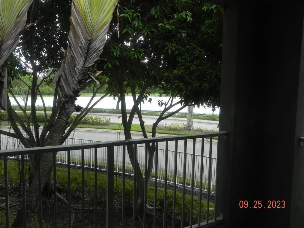 577 SW 111th Lane 204, Pembroke Pines, FL 33025 — photo 17 of 17