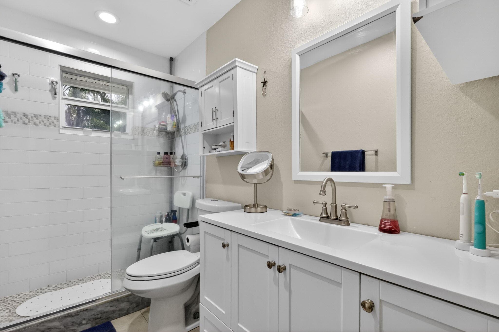 2843 Worcester Road, Lake Worth, FL 33462 — photo 10 of 24