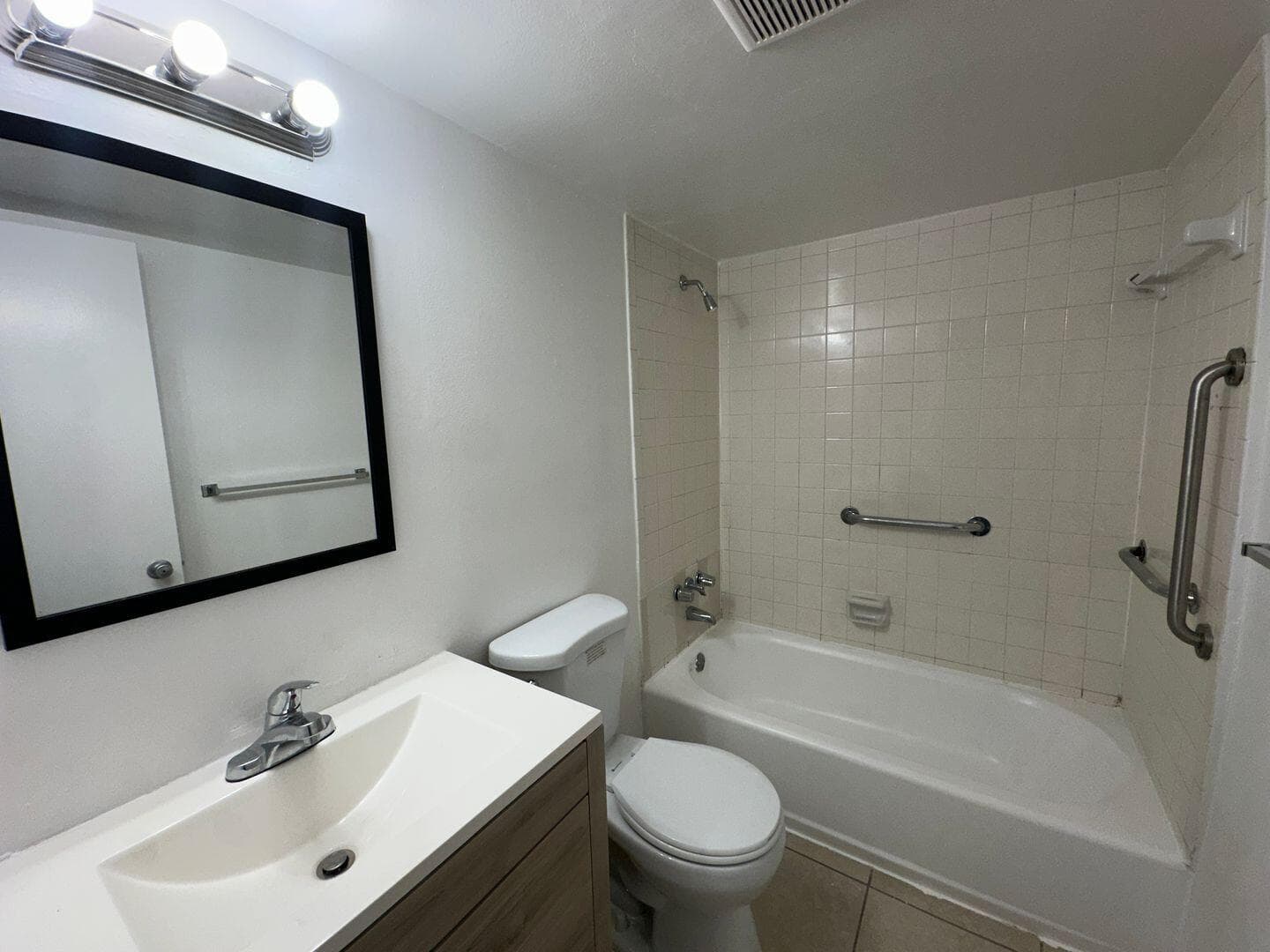 515 S Sequoia Drive 109, West Palm Beach, FL 33409 — photo 3 of 11