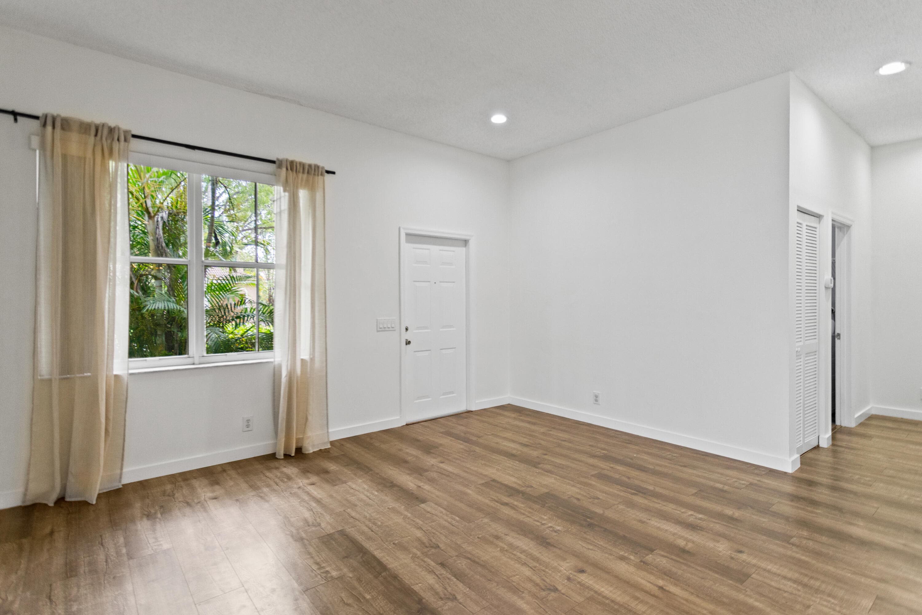 1071 Bluewood Terrace, Weston, FL 33327 — photo 4 of 44