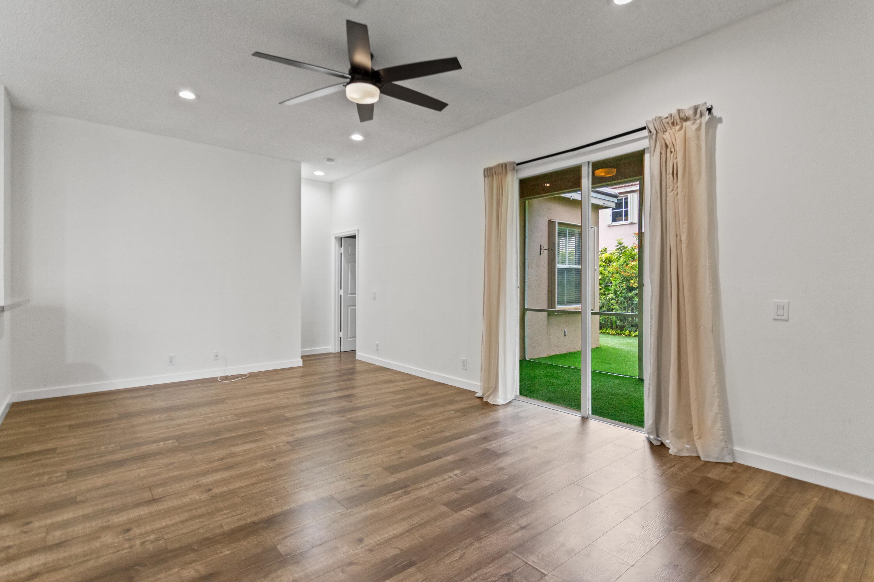 1071 Bluewood Terrace, Weston, FL 33327 — photo 15 of 44