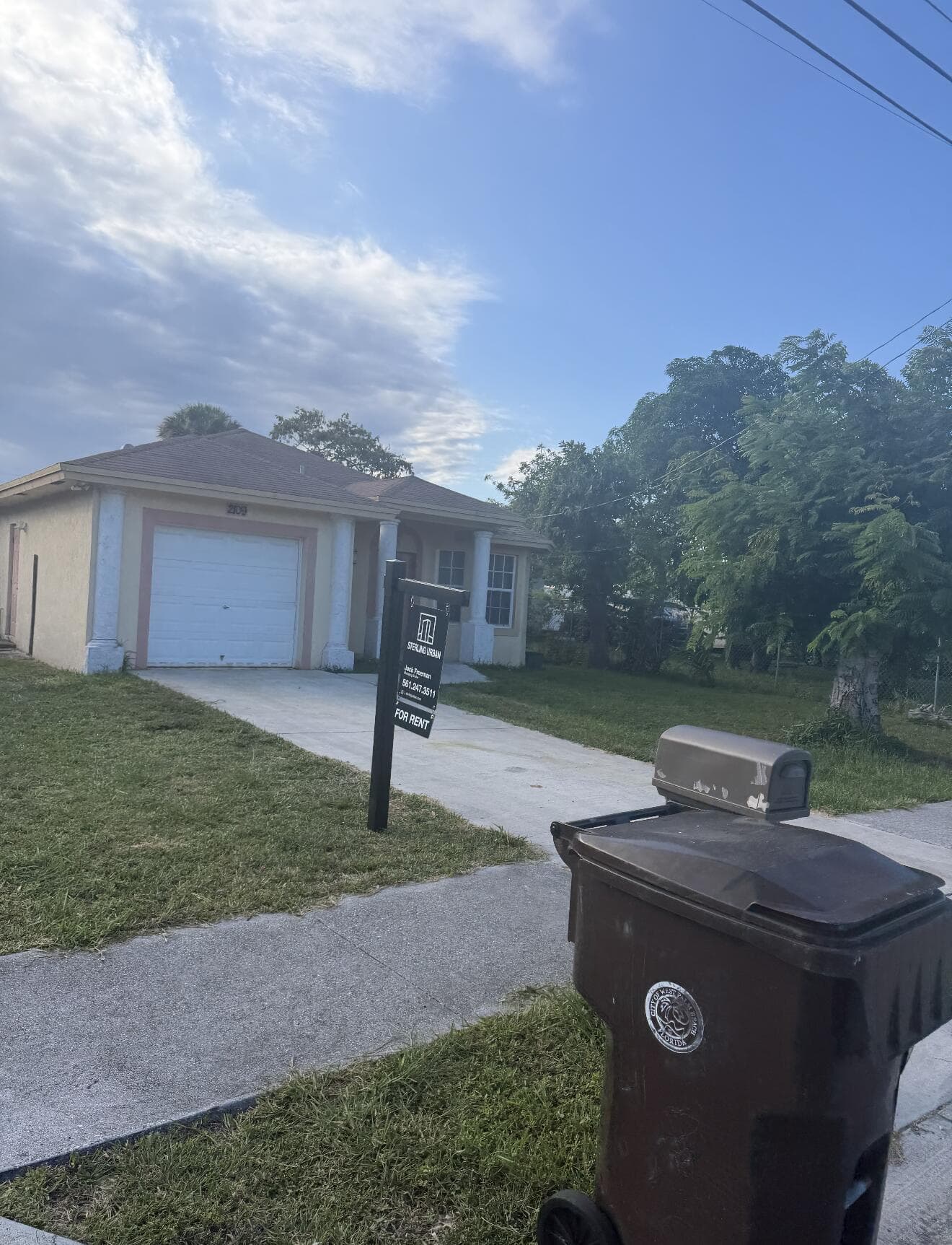 2109 Dock Street, West Palm Beach, FL 33401 — photo 2 of 13