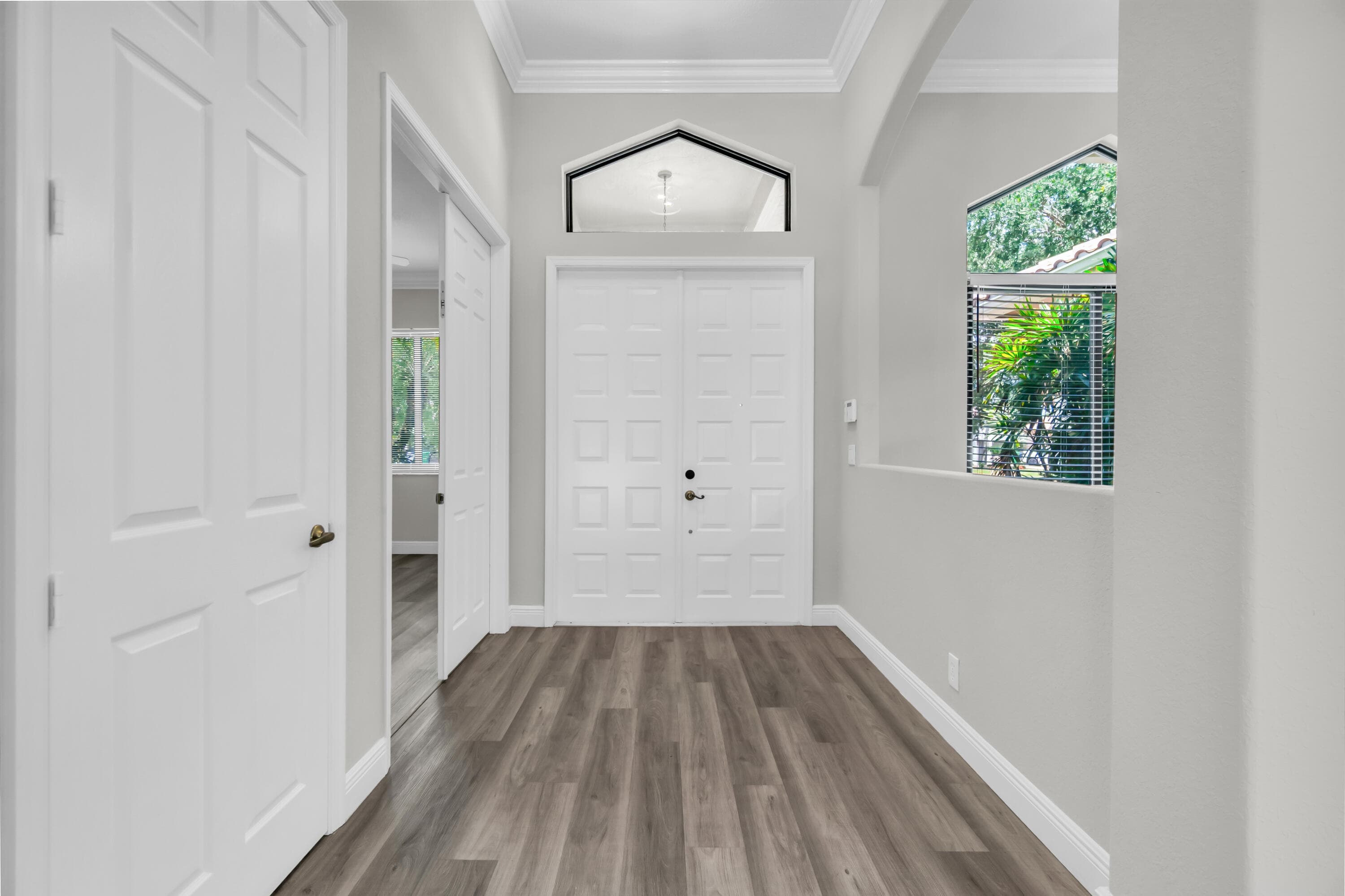 5718 NW 50th Drive, Coral Springs, FL 33067 — photo 9 of 65
