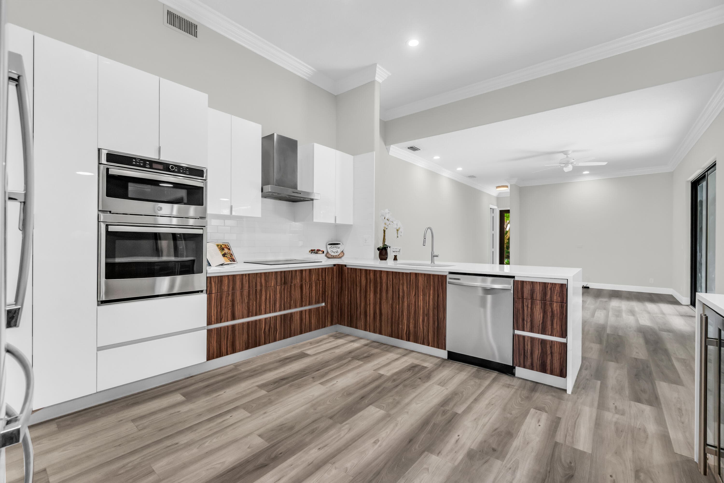 5718 NW 50th Drive, Coral Springs, FL 33067 — photo 18 of 65