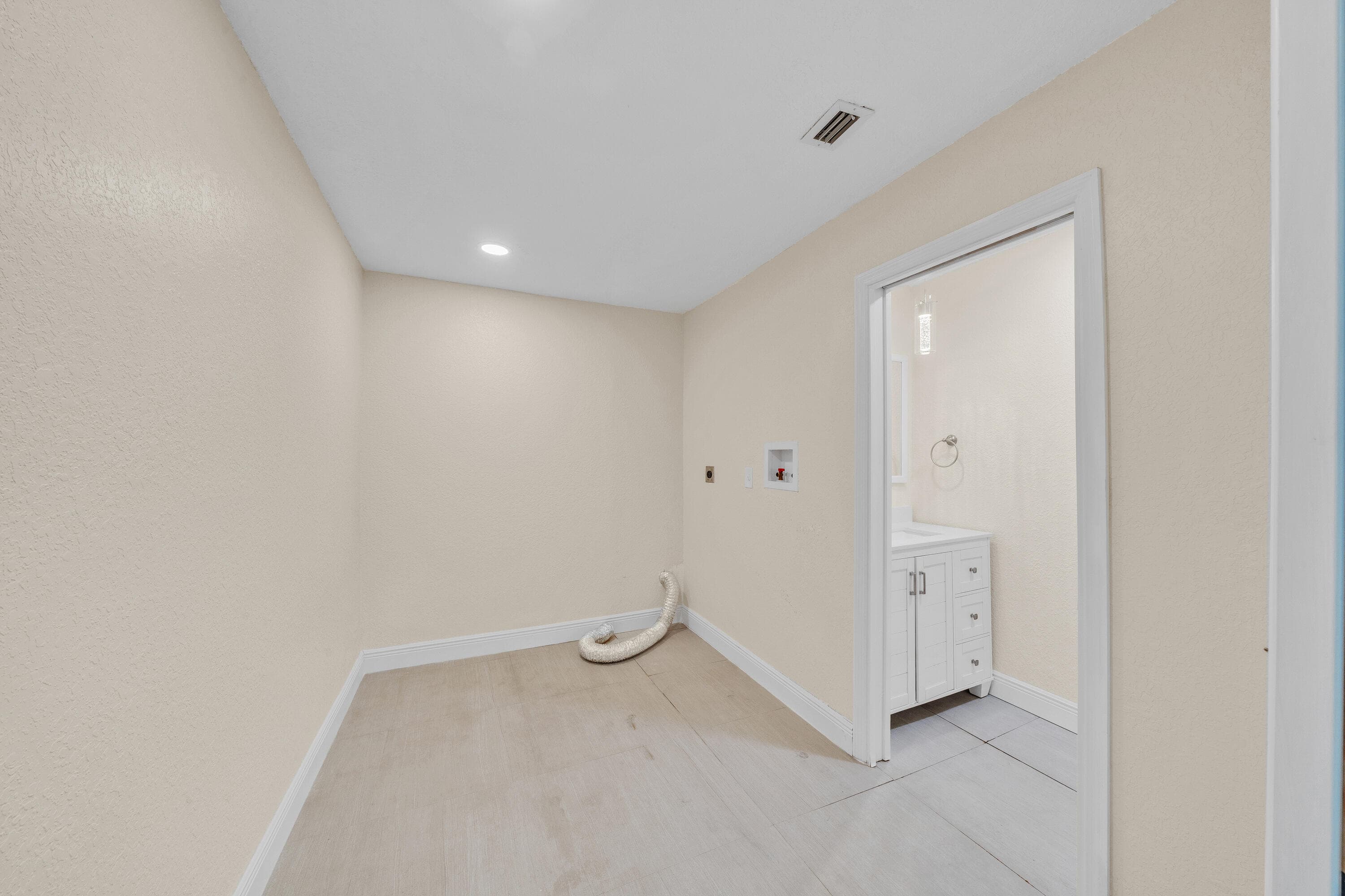 11901 NW 25th Street, Plantation, FL 33323 — photo 31 of 77