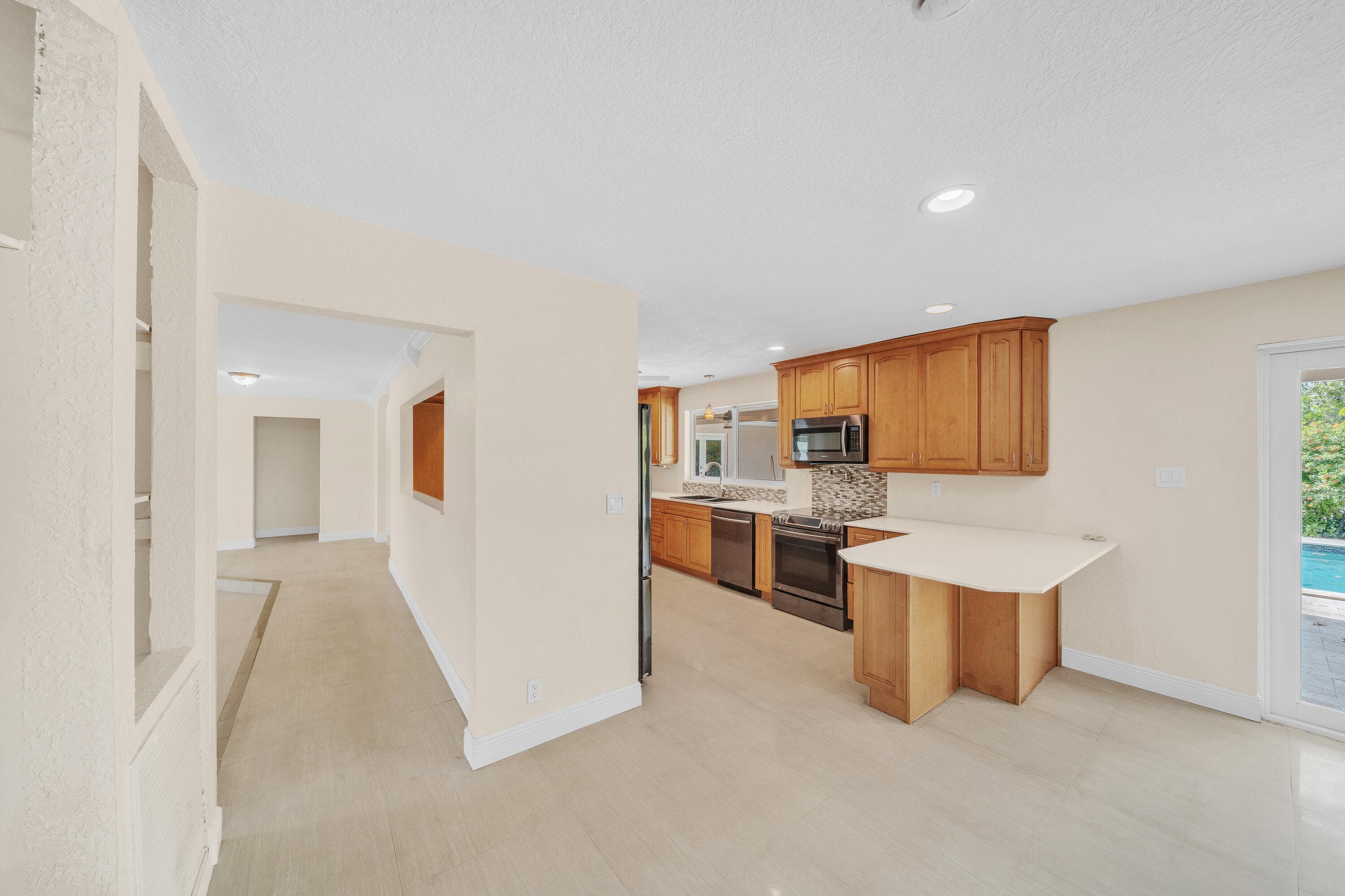 11901 NW 25th Street, Plantation, FL 33323 — photo 35 of 77