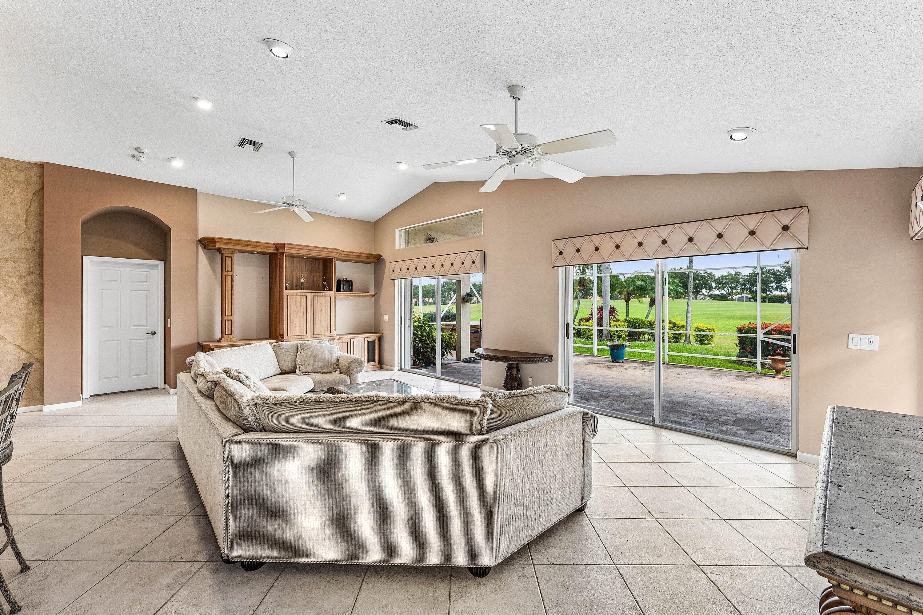 7385 Haviland Circle, Boynton Beach, FL 33437 — photo 4 of 56