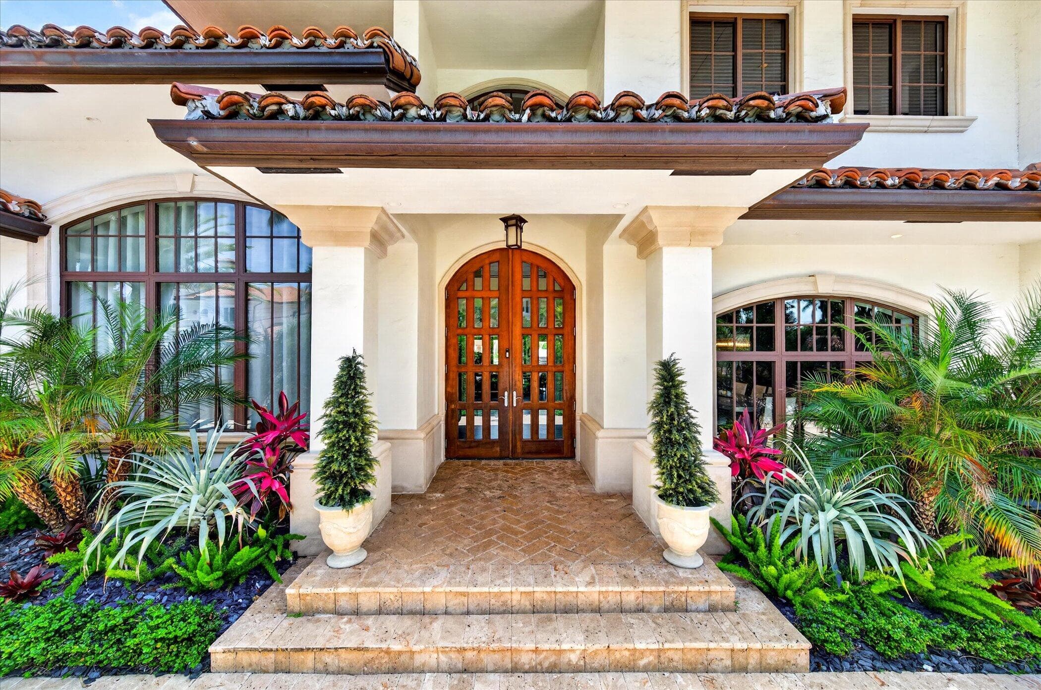 2740 NE 17th Street, Fort Lauderdale, FL 33305 — photo 8 of 86