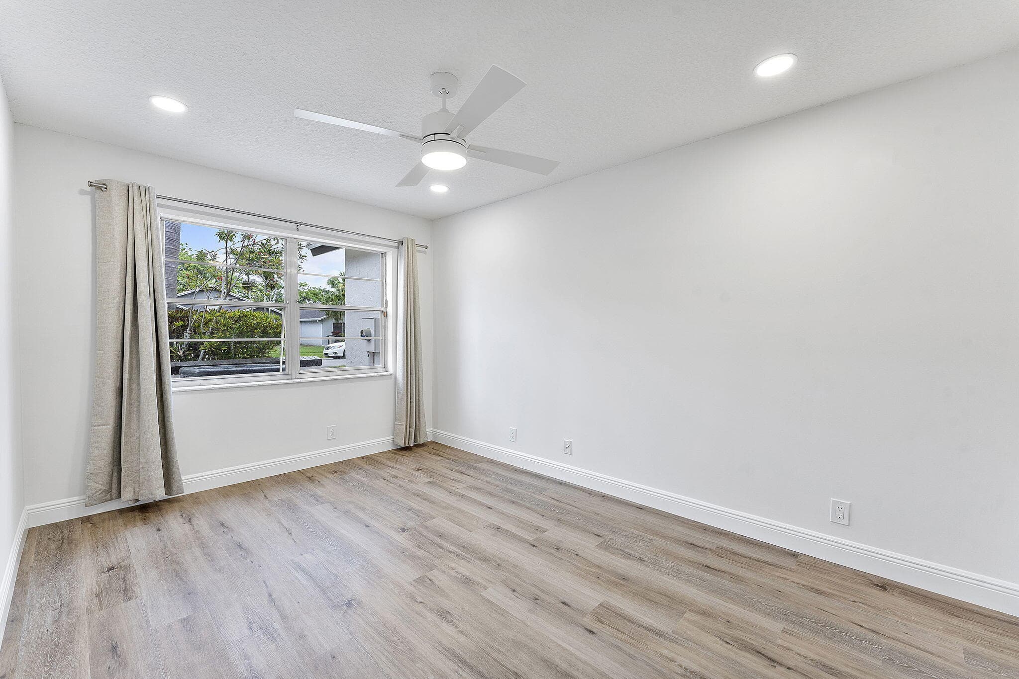 9180 Pine Springs Drive, Boca Raton, FL 33428 — photo 21 of 29