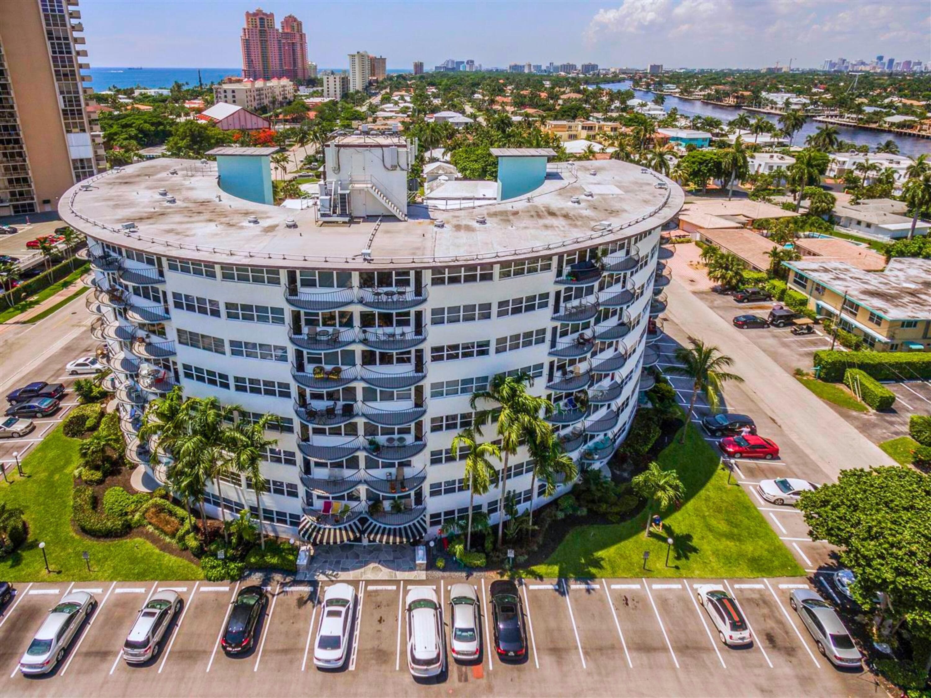 3250 NE 28th Street 707, Fort Lauderdale, FL 33308 — photo 1 of 26