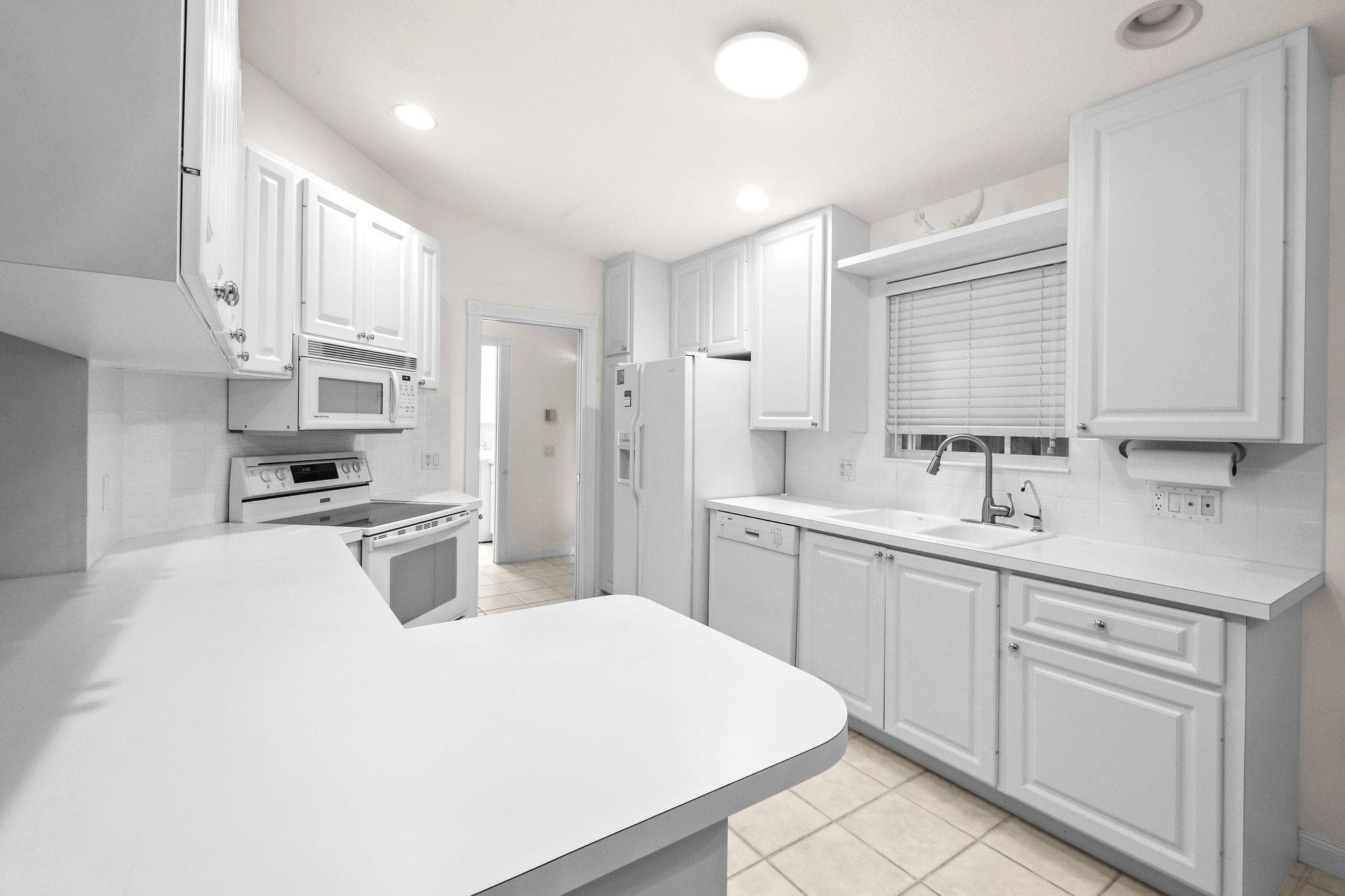 7880 SE Peppercorn Court, Hobe Sound, FL 33455 — photo 10 of 66