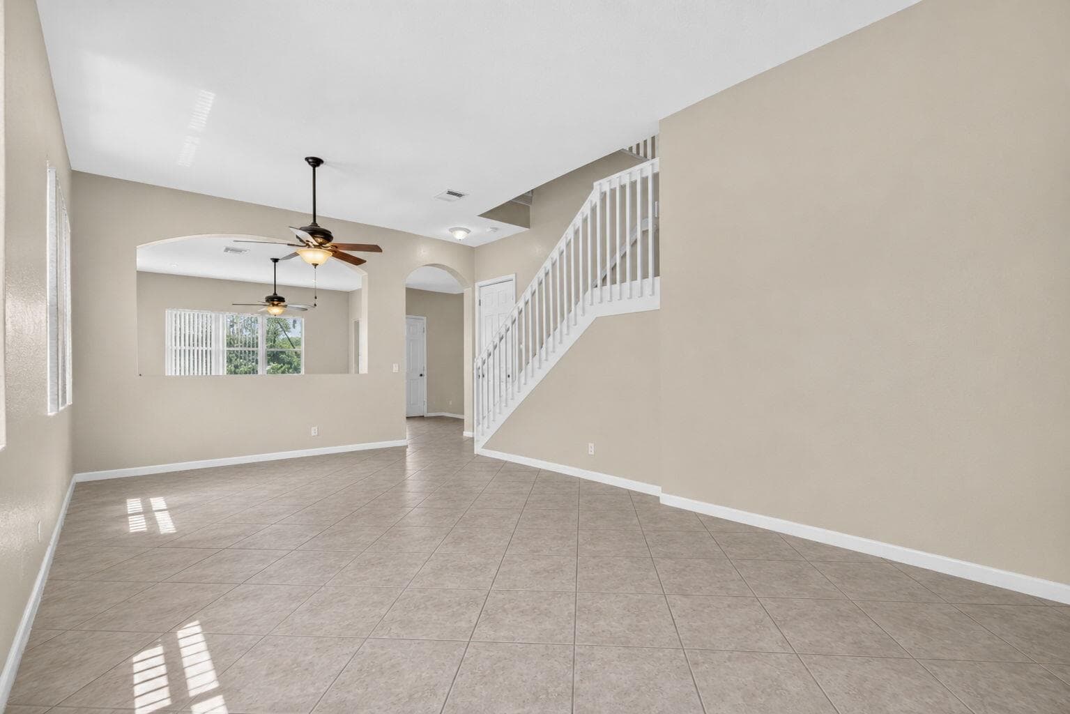 241 Gazetta Way, West Palm Beach, FL 33413 — photo 7 of 55