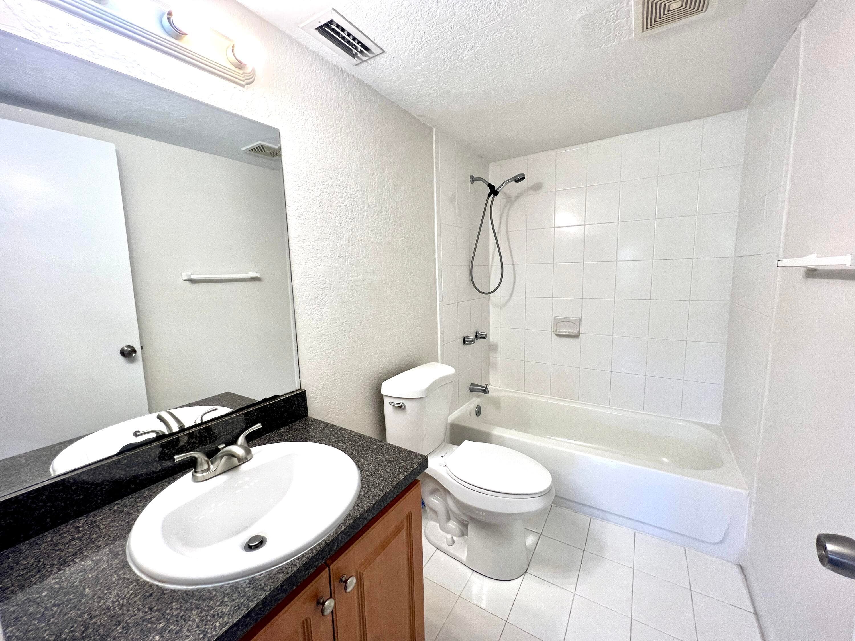 120 Sparrow Drive Apt 302, Royal Palm Beach, FL 33411 — photo 9 of 20