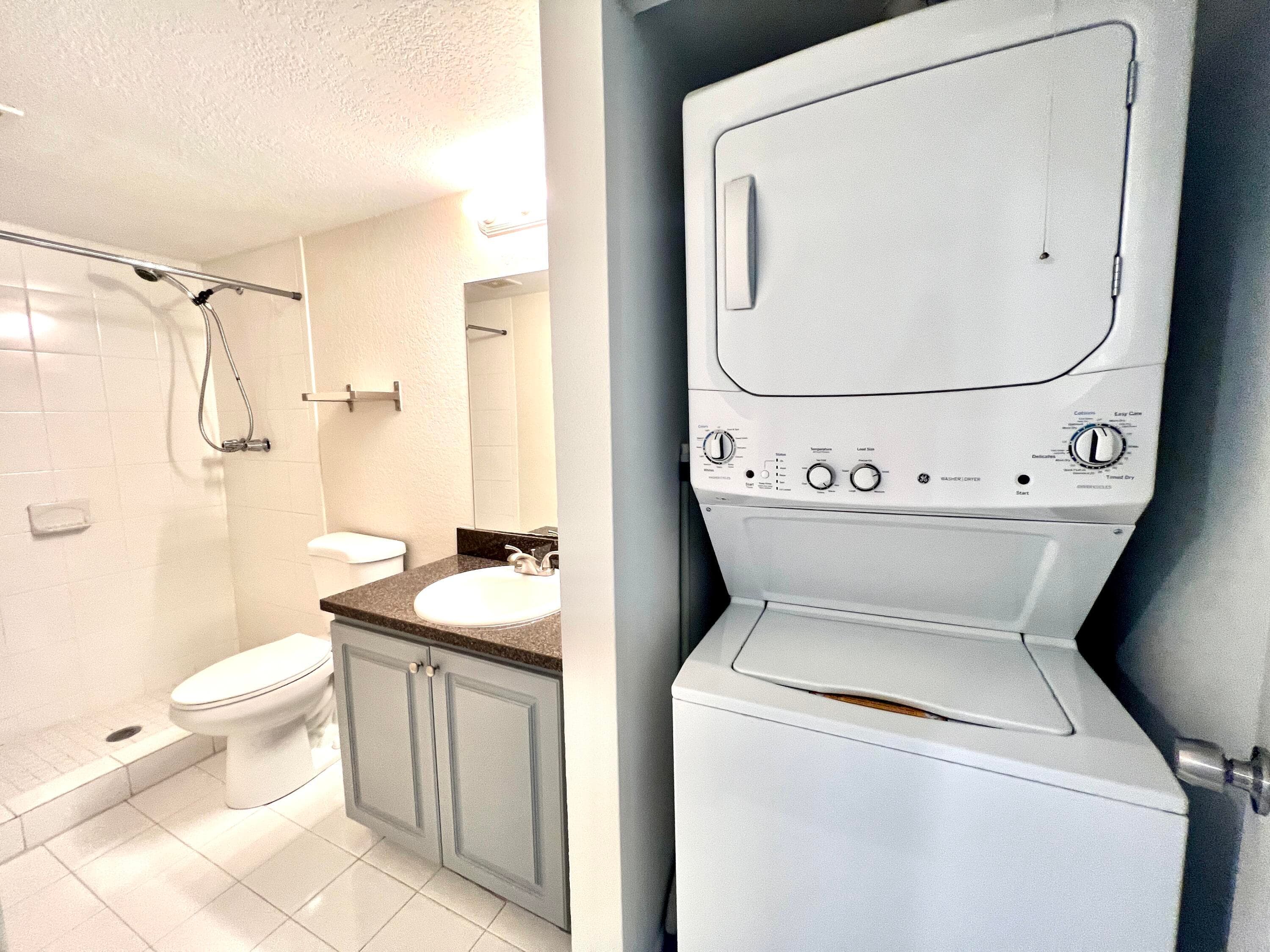 120 Sparrow Drive Apt 302, Royal Palm Beach, FL 33411 — photo 11 of 20