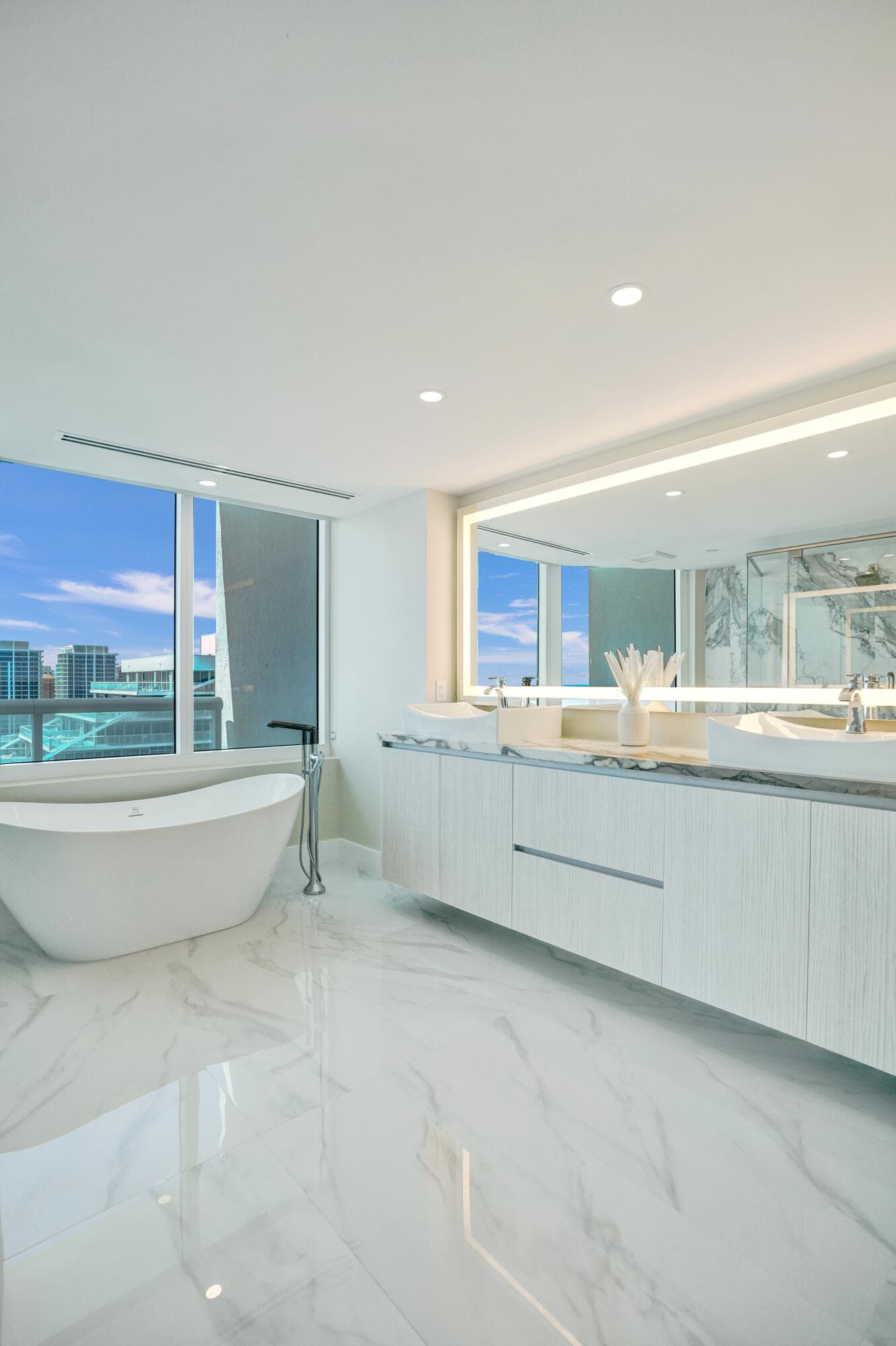 505 N Fort Lauderdale Beach Boulevard N 2500, Fort Lauderdale, FL 33304 — photo 152 of 171