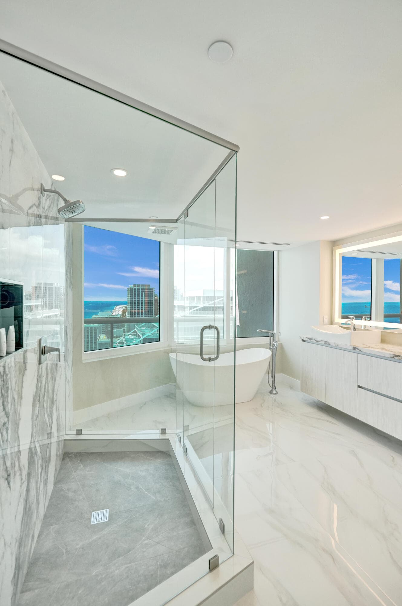 505 N Fort Lauderdale Beach Boulevard N 2500, Fort Lauderdale, FL 33304 — photo 153 of 171