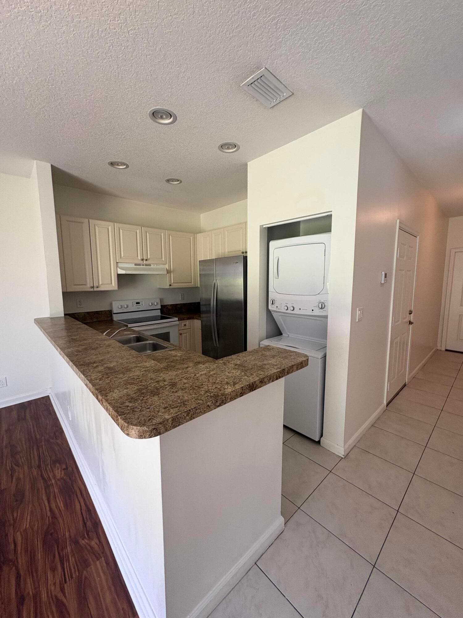 3122 Coral Ridge Drive 3122, Coral Springs, FL 33065 — photo 6 of 20